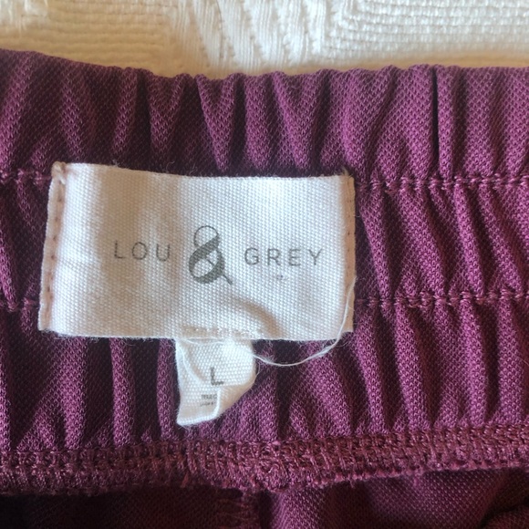 Lou & Grey Plum Colored Shorts. Elastic Waistband. Side Pockets. Size Large. - Picture 5 of 7